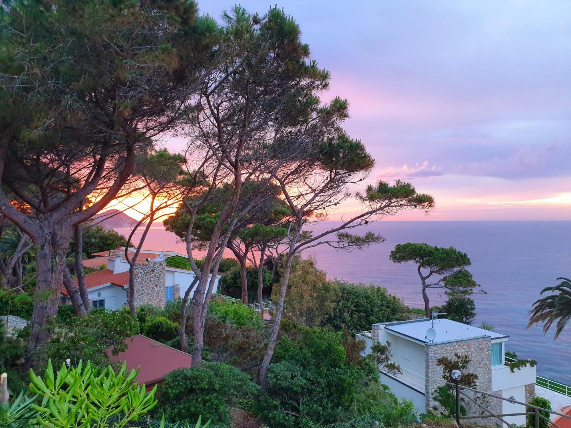 La Terrazza Sul Forno - Goelba Apartment Portoferraio Exterior photo