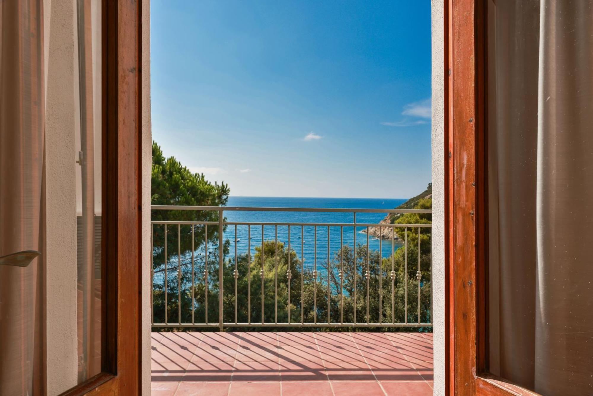 La Terrazza Sul Forno - Goelba Apartment Portoferraio Exterior photo